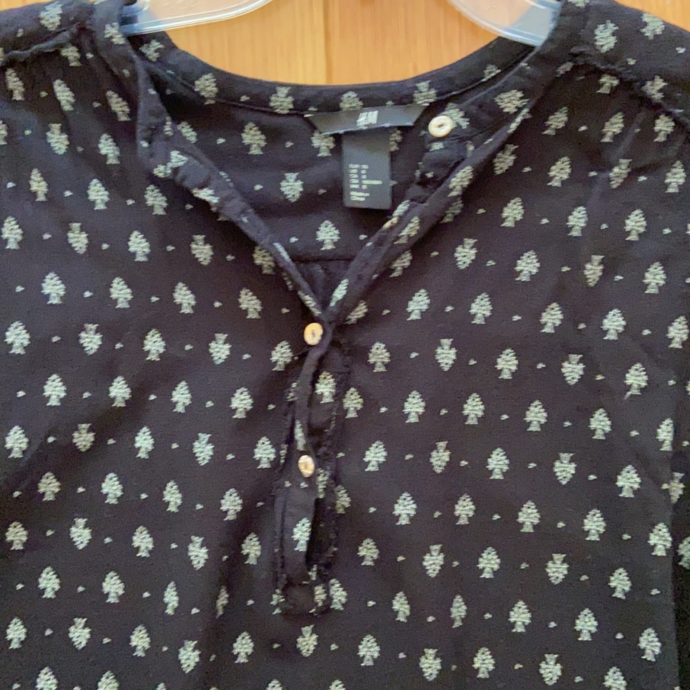 H&M button down shirt - Picture 5 of 6